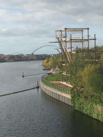 Air Trail Tees Barrage