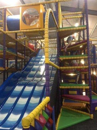 Stompers Adventure Play at Rossis Leisure