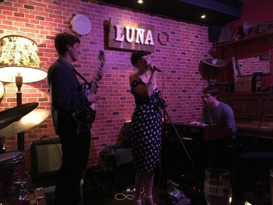 Luna Lounge Bar & Restaurant London