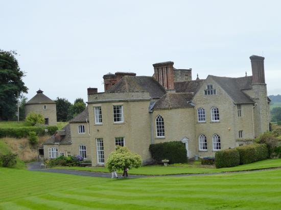 Shipton Hall