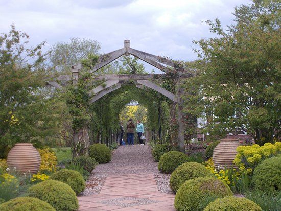 Mitton Manor Gardens