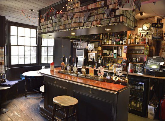 Volunteer Tavern