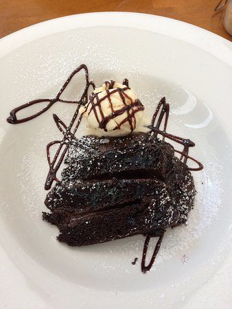 The Boundary Pub & Restaurant