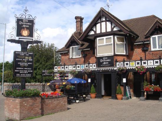 Dunstable Arms