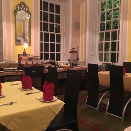 Seasons Restaurant and Bar