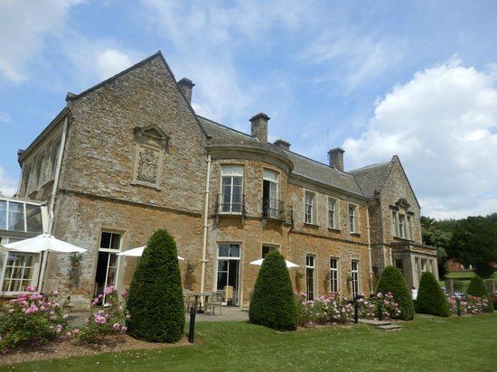 Wyck Hill House Bar