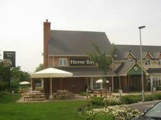 Herne Bay Table Table