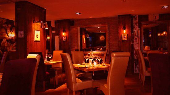 andwhynot Bar and Restaurant