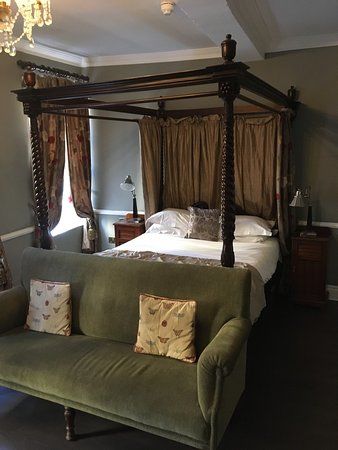 Guy Fawkes Inn