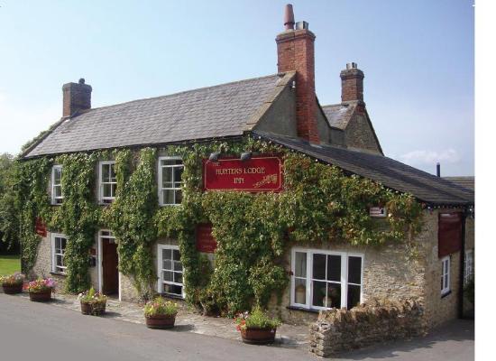 Hunter's Lodge Inn