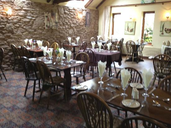 The Three Horseshoes Inn Restaurant