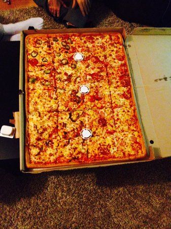 Snappy Tomato Pizza