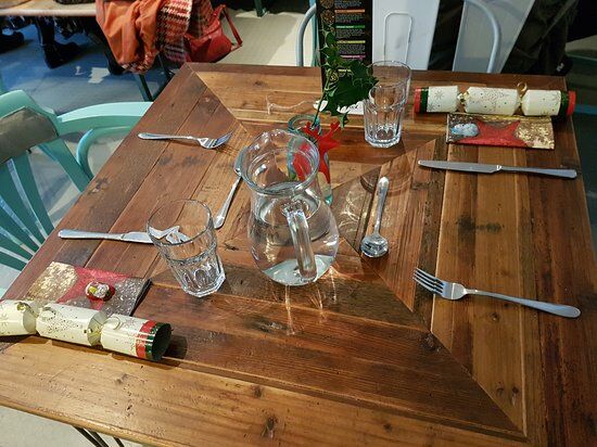 Pelham kitchen