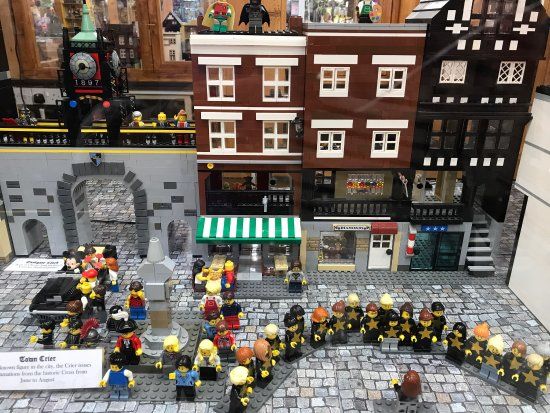 Chester in Lego