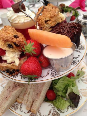 Swan Lake Tearooms