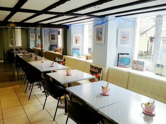 Sundaes In Fowey