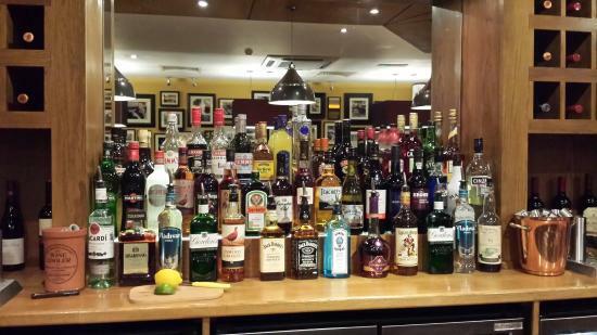 Market House Pub + Kitchen