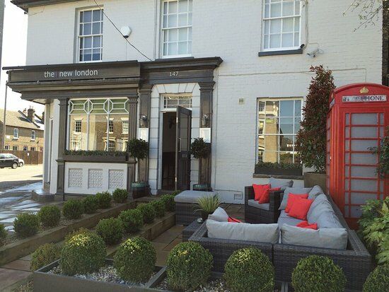 The New London Restaurant and Lounge