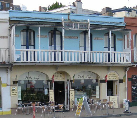 Dolly's Cafe