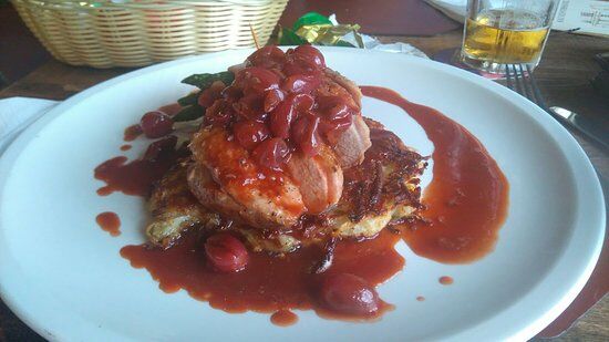 The Cross Roads Inn