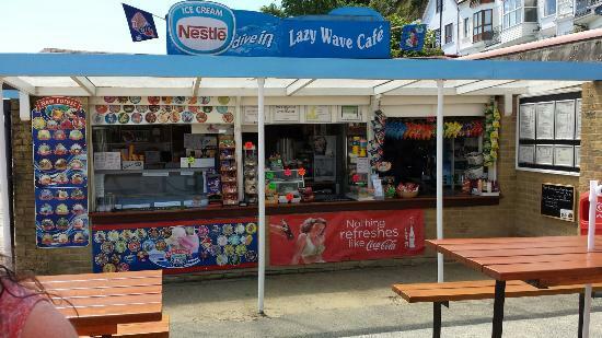 Lazy Wave Cafe